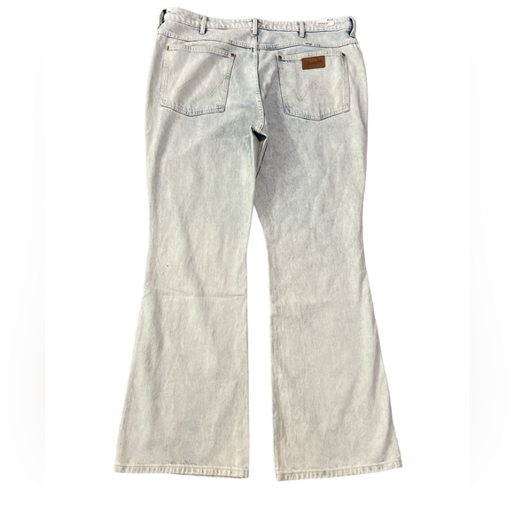 Wrangler Westward 626 High Rise Light Stone Wash Bootcut Jeans Plus Size 35 Nwt - Picture 6 of 9